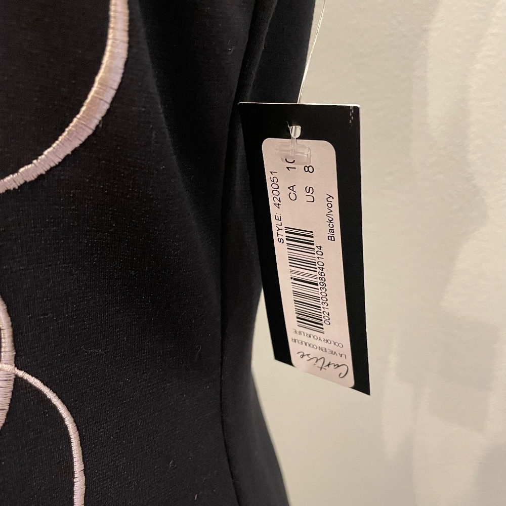 CARTISE * Chrysanthemum Appliqué Shift Dress BNWT - Picture 15 of 16